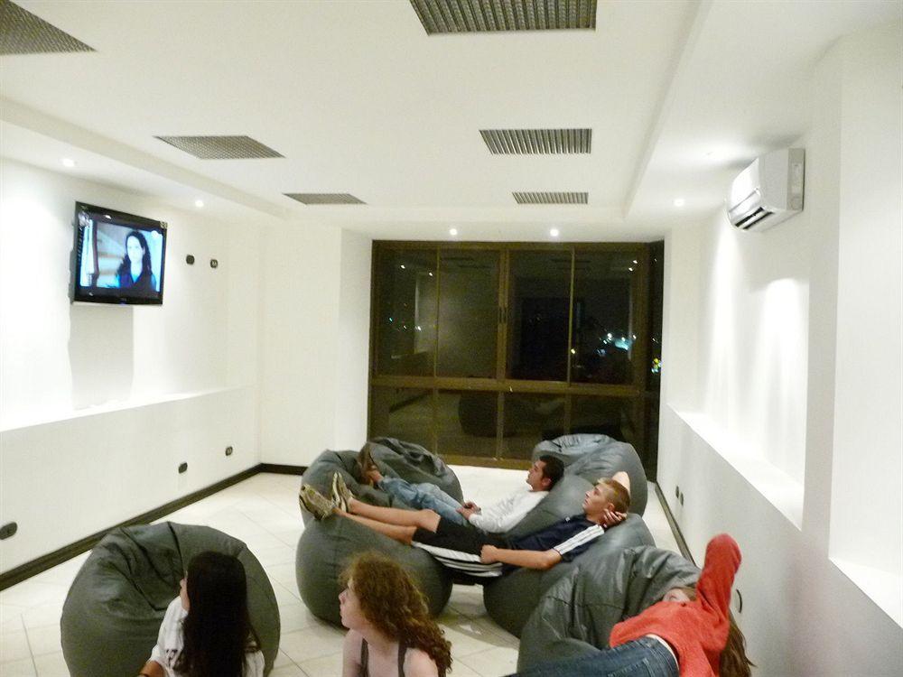 Alajuela Backpackers Airport Hostel מראה חיצוני תמונה